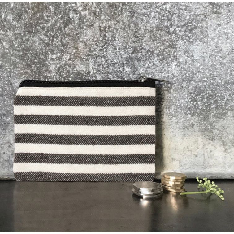 Wide lines purse/make-up bag
