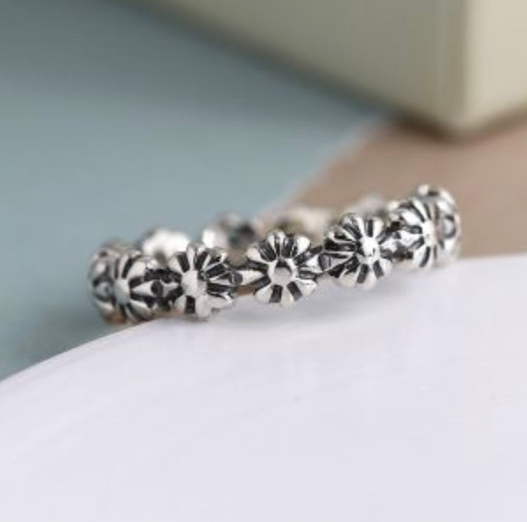 Sterling Silver Daisy Ring